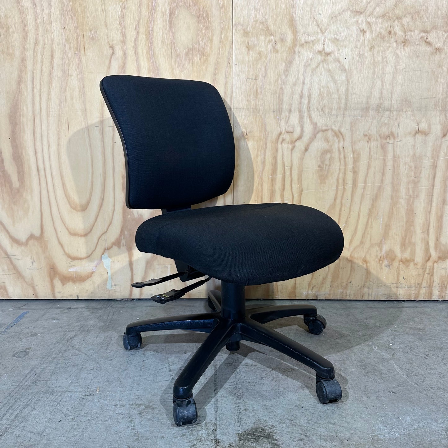 Gregory Boxta Ergonomic Square Back Task Chair