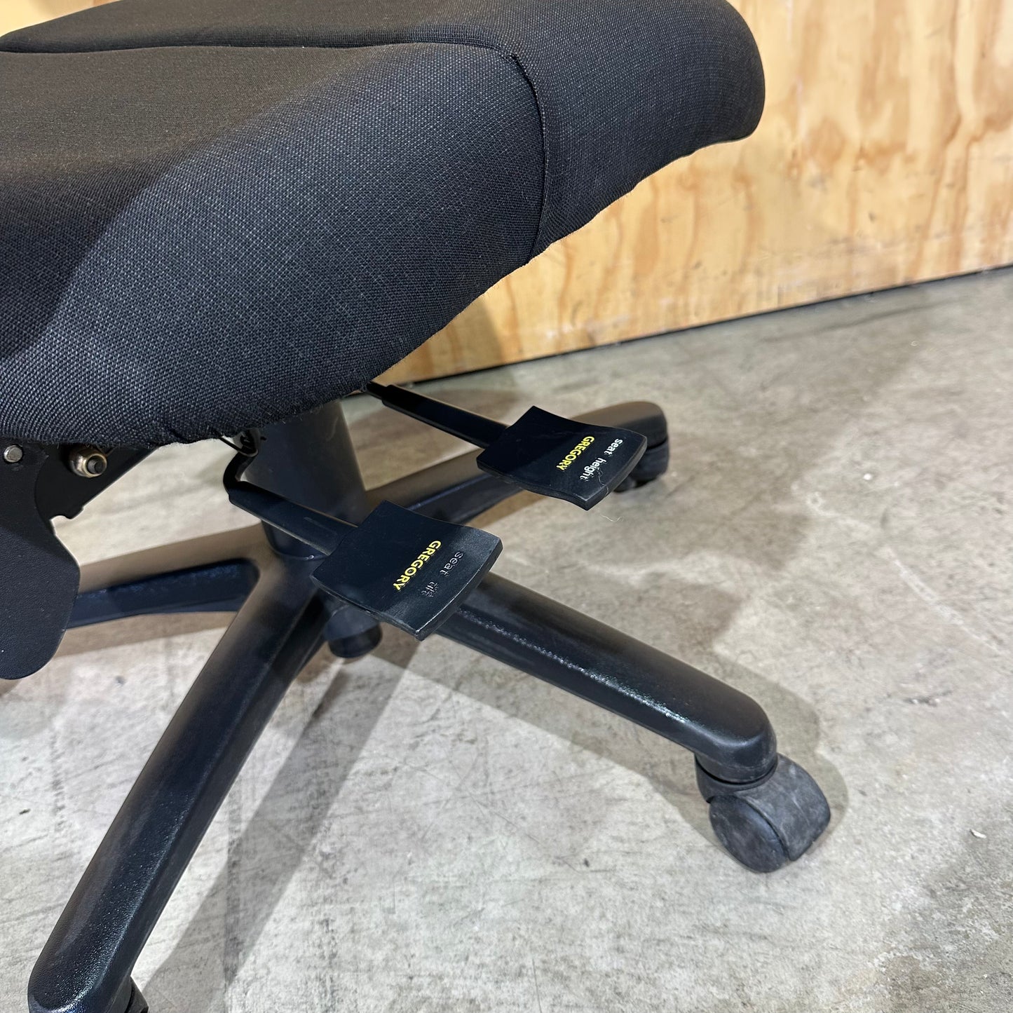 Gregory Boxta Ergonomic Square Back Task Chair