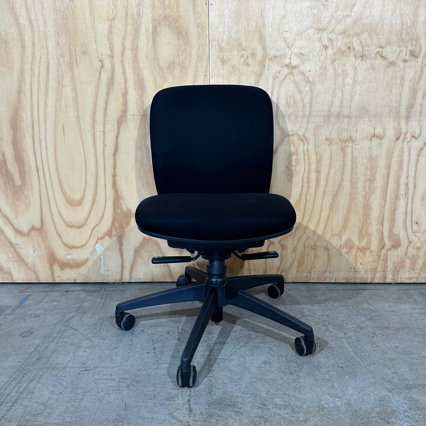 Steelcase Apt Task Chair