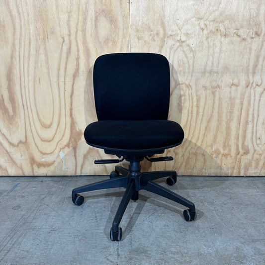 Steelcase Apt Task Chair