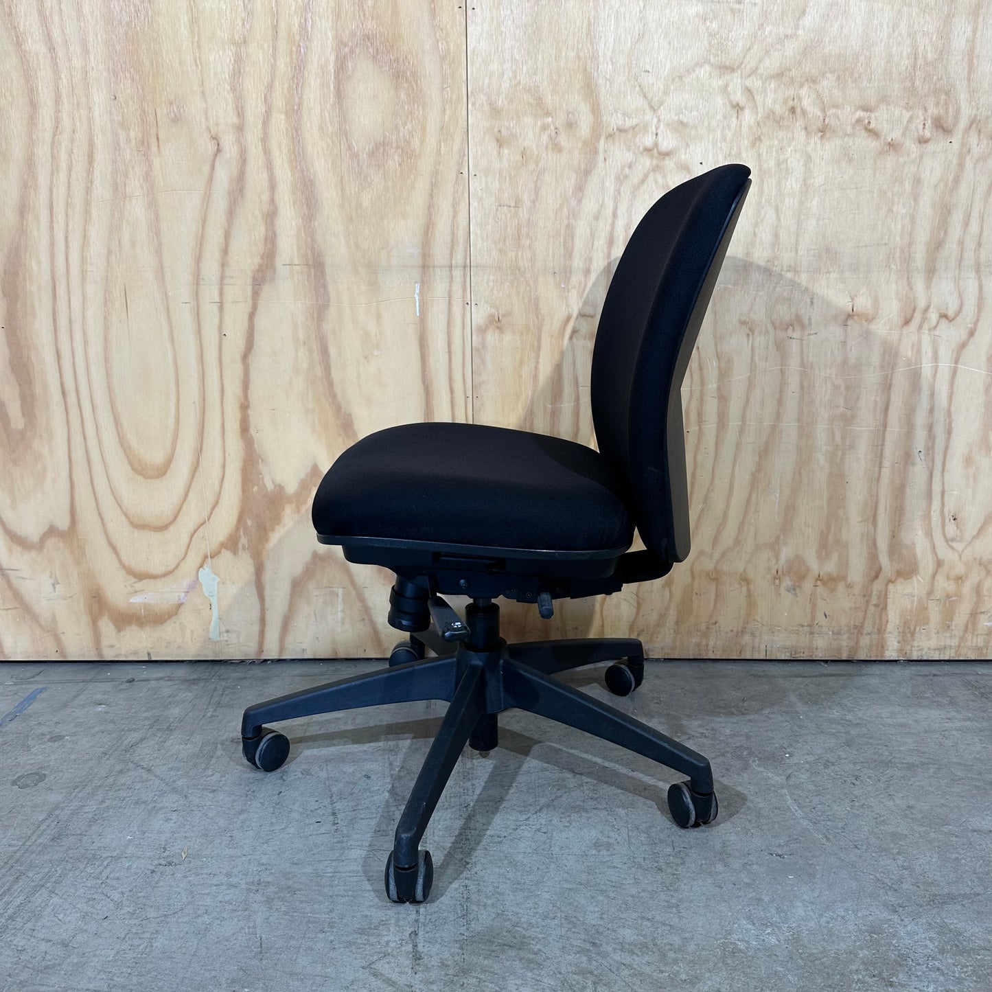 Steelcase Apt Task Chair
