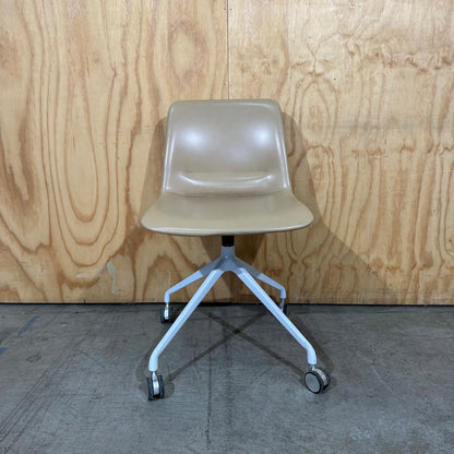 Avanta Unica Swivel Chair