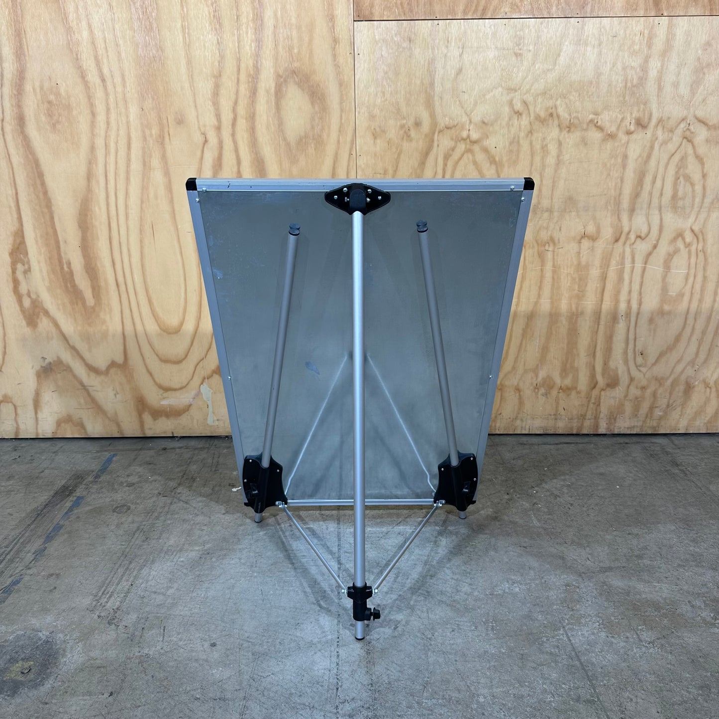 Officemax Whiteboard on Tripod Stand