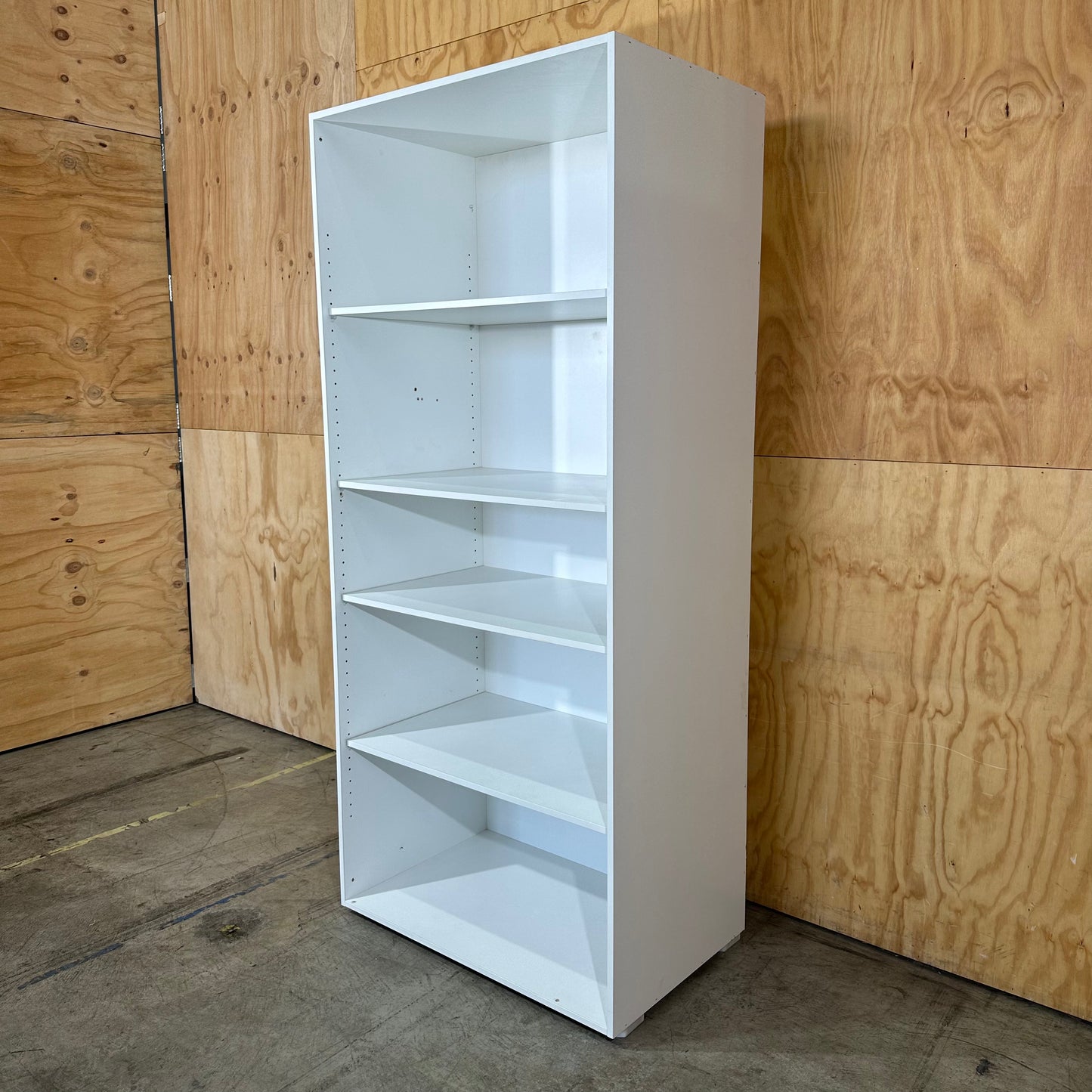 White Shelving Unit (895Wx565Dx2030H)