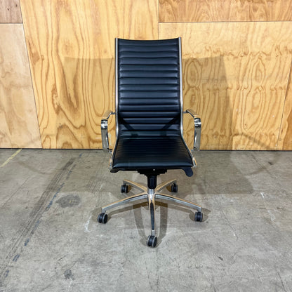 Artiss Highback Faux Leather Executive Chair