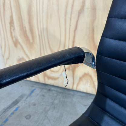 Mercury Black Ribbed Meeting Room Chair