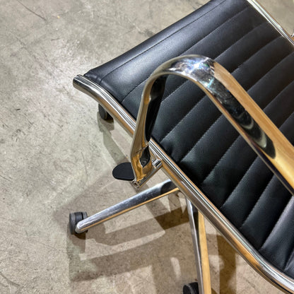 Artiss Highback Faux Leather Executive Chair
