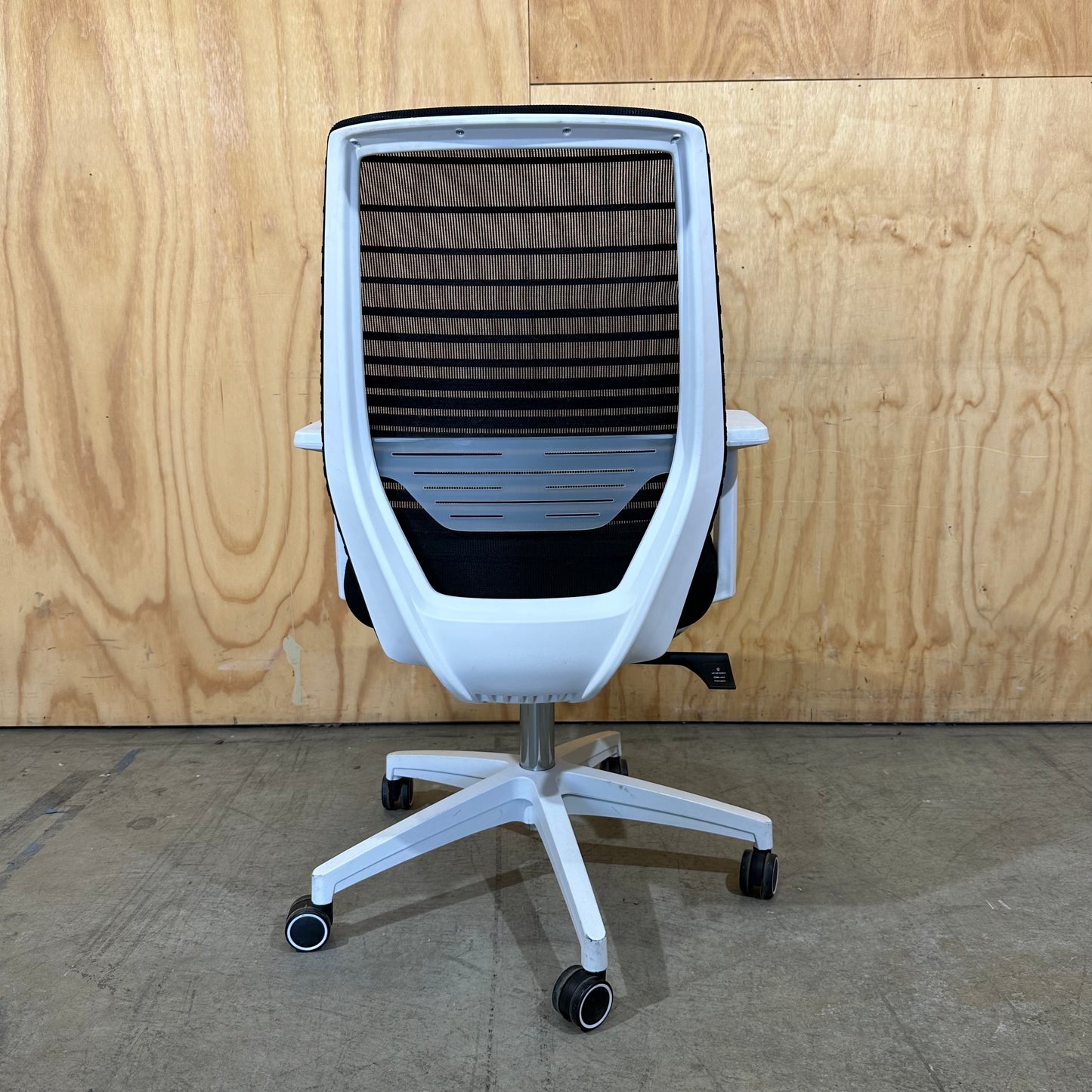 Steelcase Think V2 Task Chair