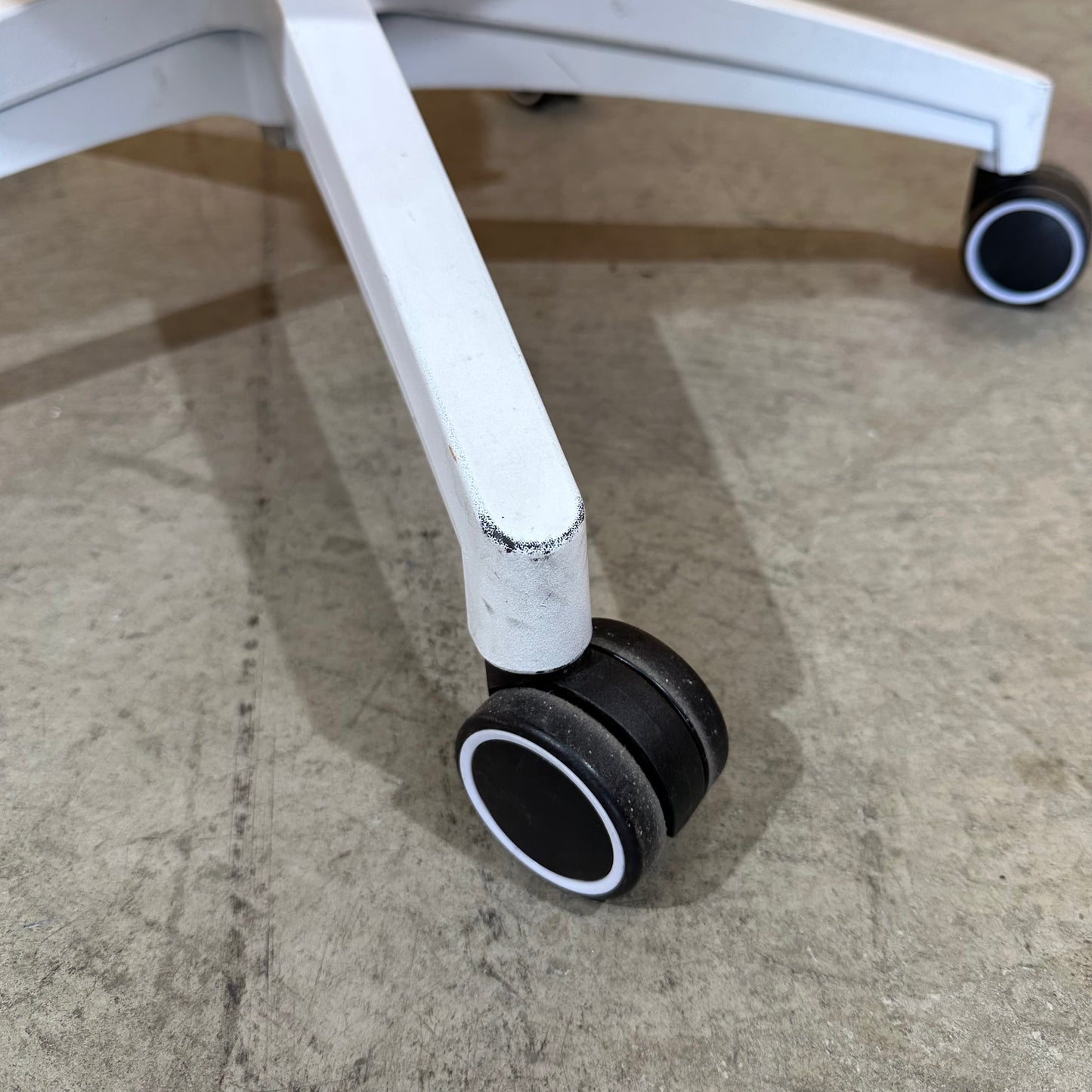 Steelcase Think V2 Task Chair