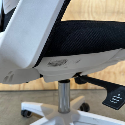 Steelcase Think V2 Task Chair
