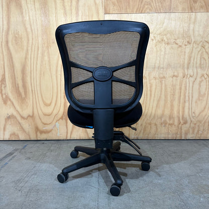 Metro by Buro Seating Mesh Back Task Chair