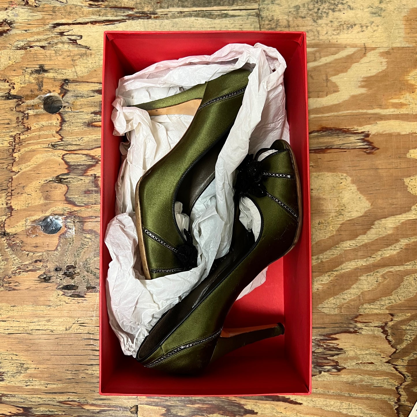 Valentino Garavani green satin jewelled rhinestone floral peep toe heels