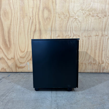 Black Metal Pedestal
