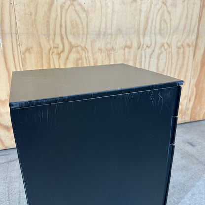 Black Metal Pedestal