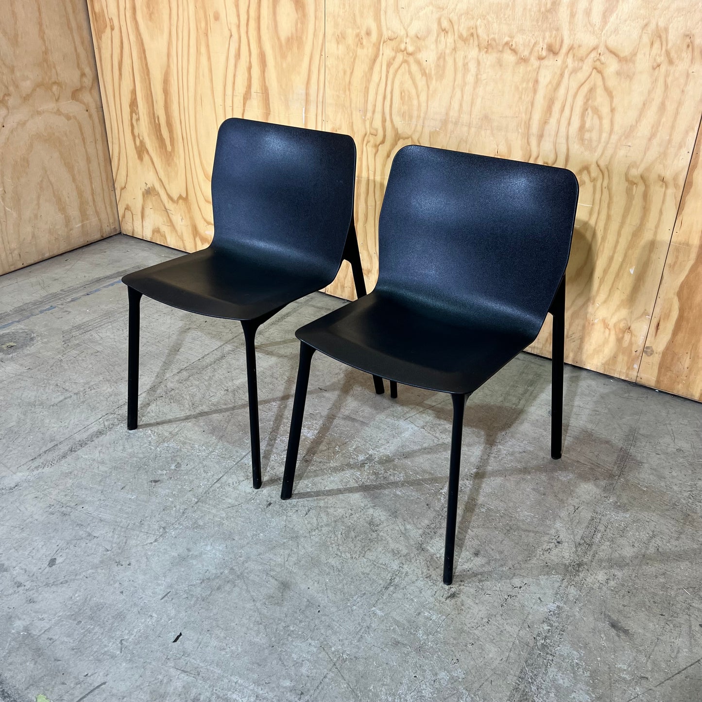 Wilkhahn Chassis Visitor Chair Black