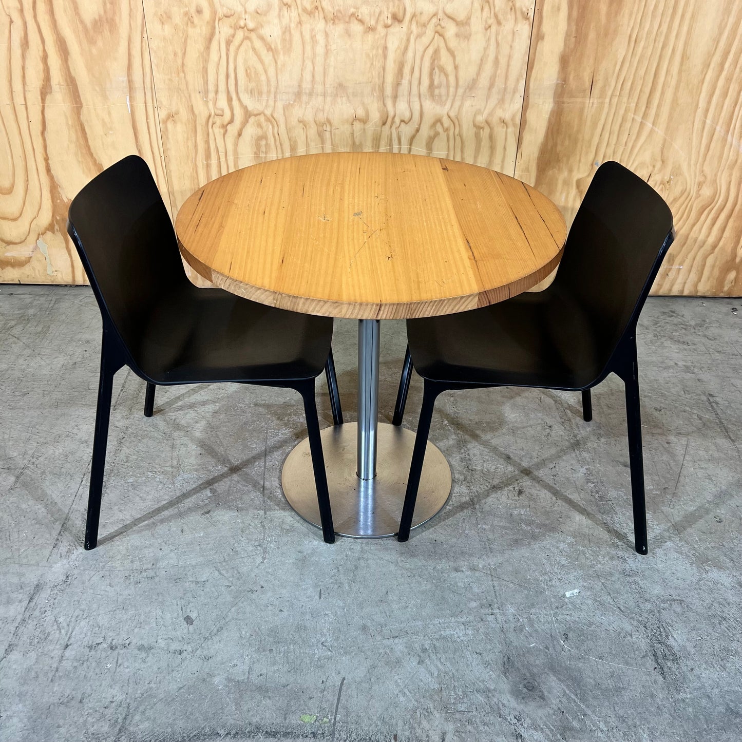 Wilkhahn Chassis Visitor Chair Black