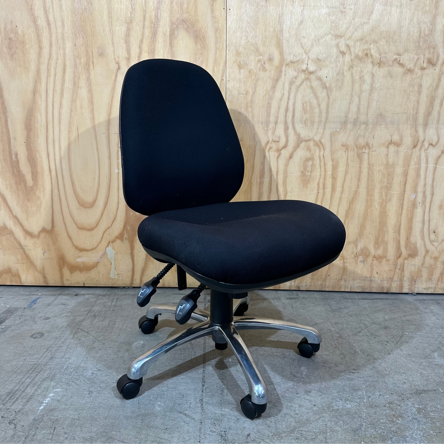 Mark Perry Task Chair