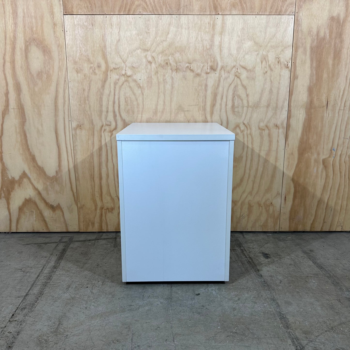 White 3 drawer pedestal with chrome handles