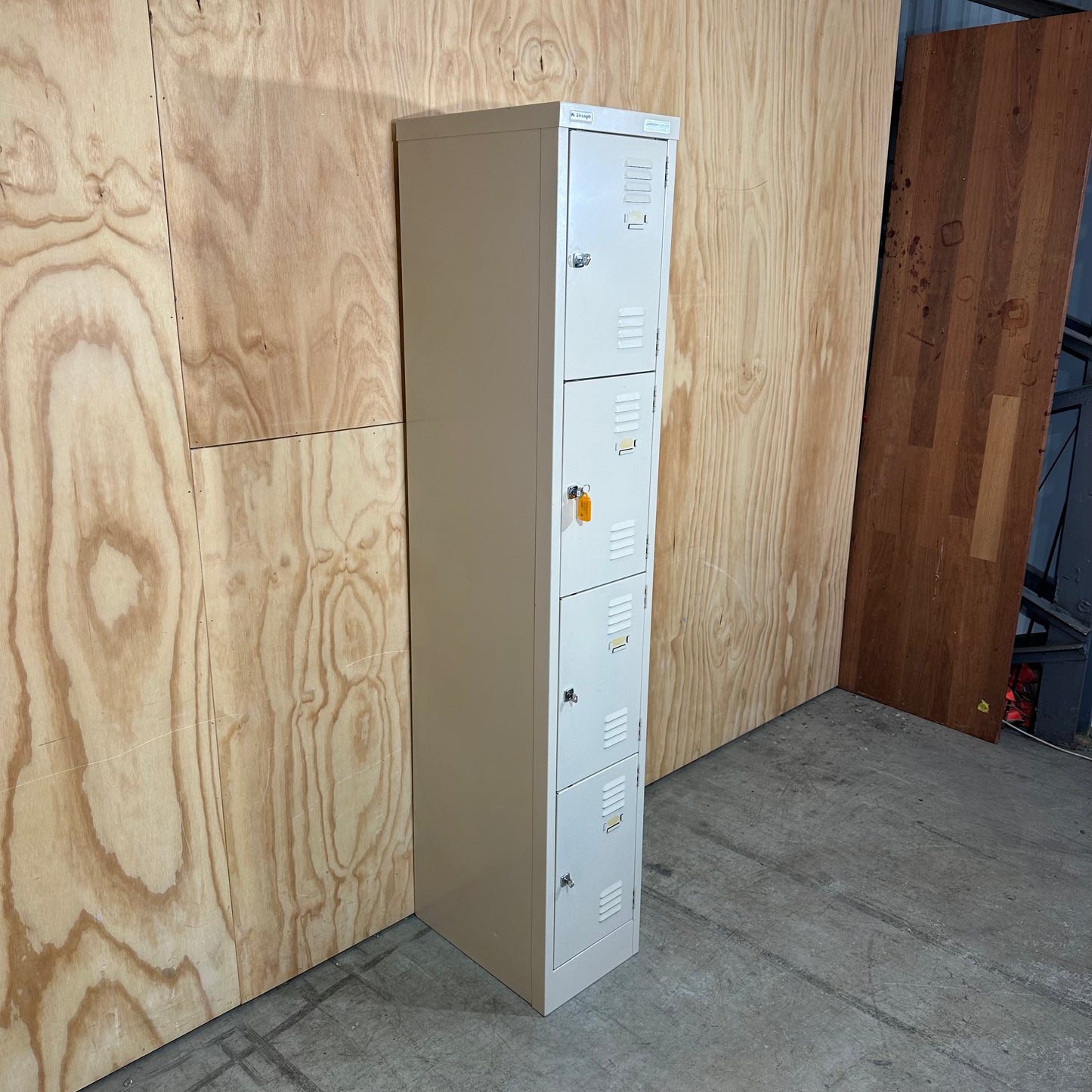 Hi-Strength four unit Locker