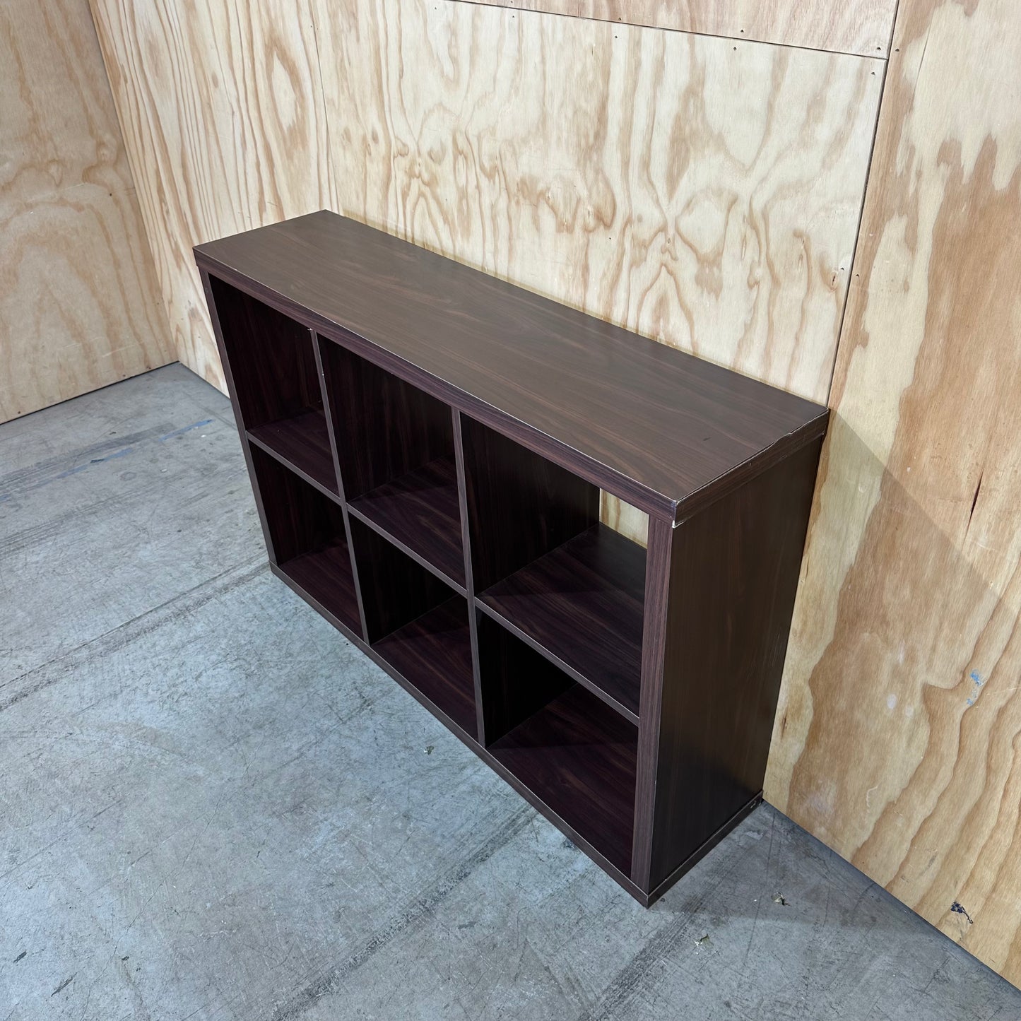 Cubed shelving unit