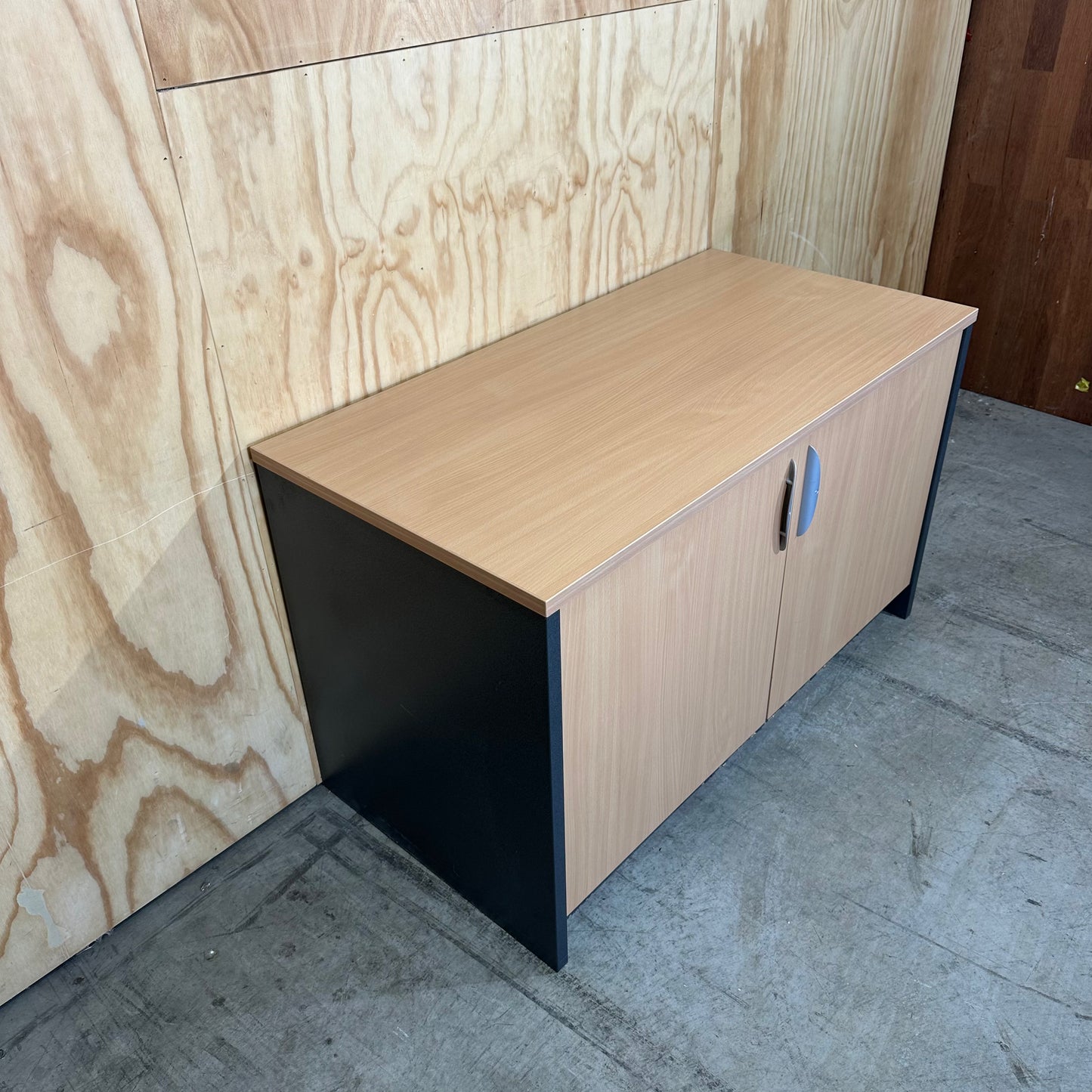 Light wooden veneer sideboard