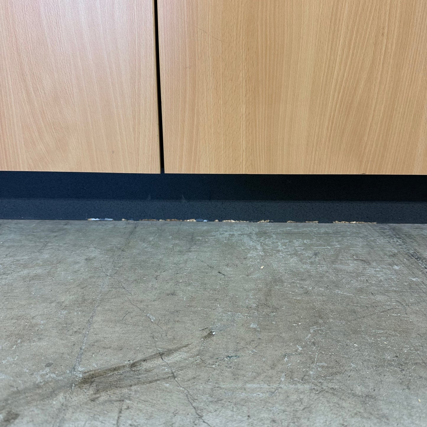 Light wooden veneer sideboard