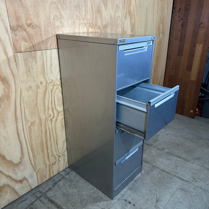 Elitebuilt Silver 4 drawer filing cabinet