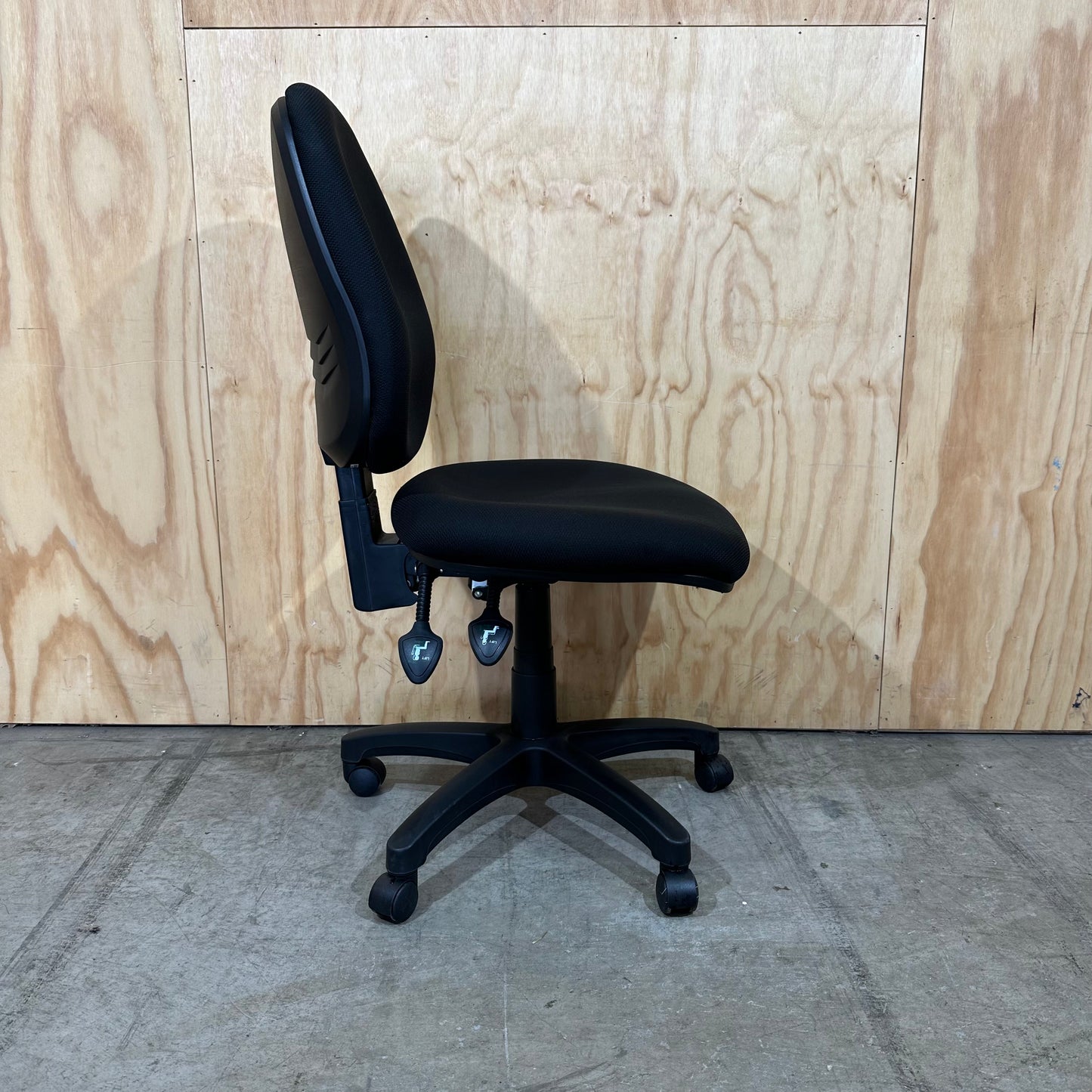 Pago Ash Task Chair