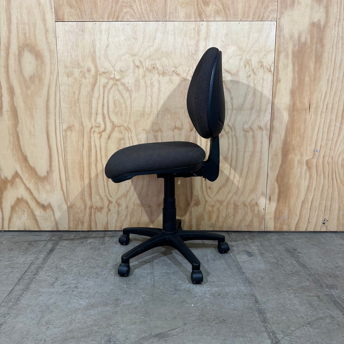 Grey Stem Task Chair