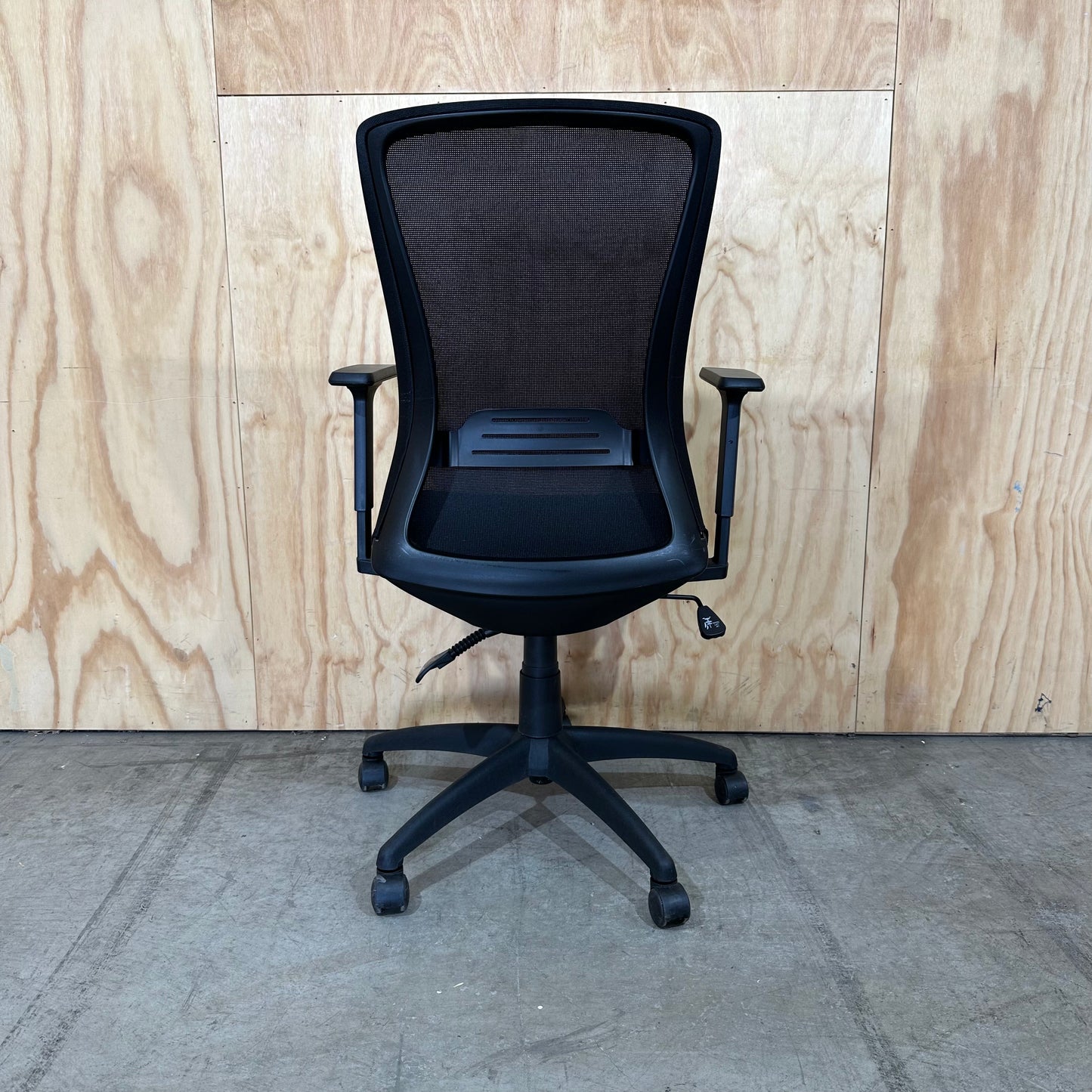 Highback Mesh Office Chair with Arms