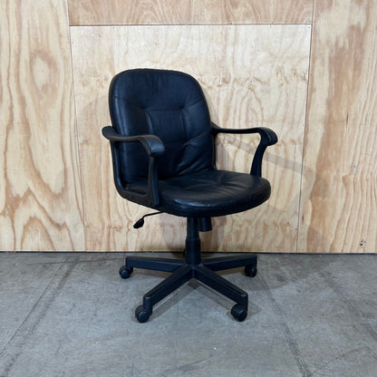 Executive faux leather mid-back swivel chair