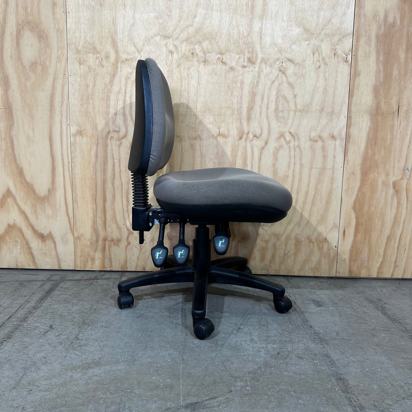 Grey Eclipse Office Chair