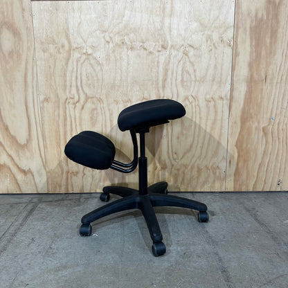 Stateline Knee Chair