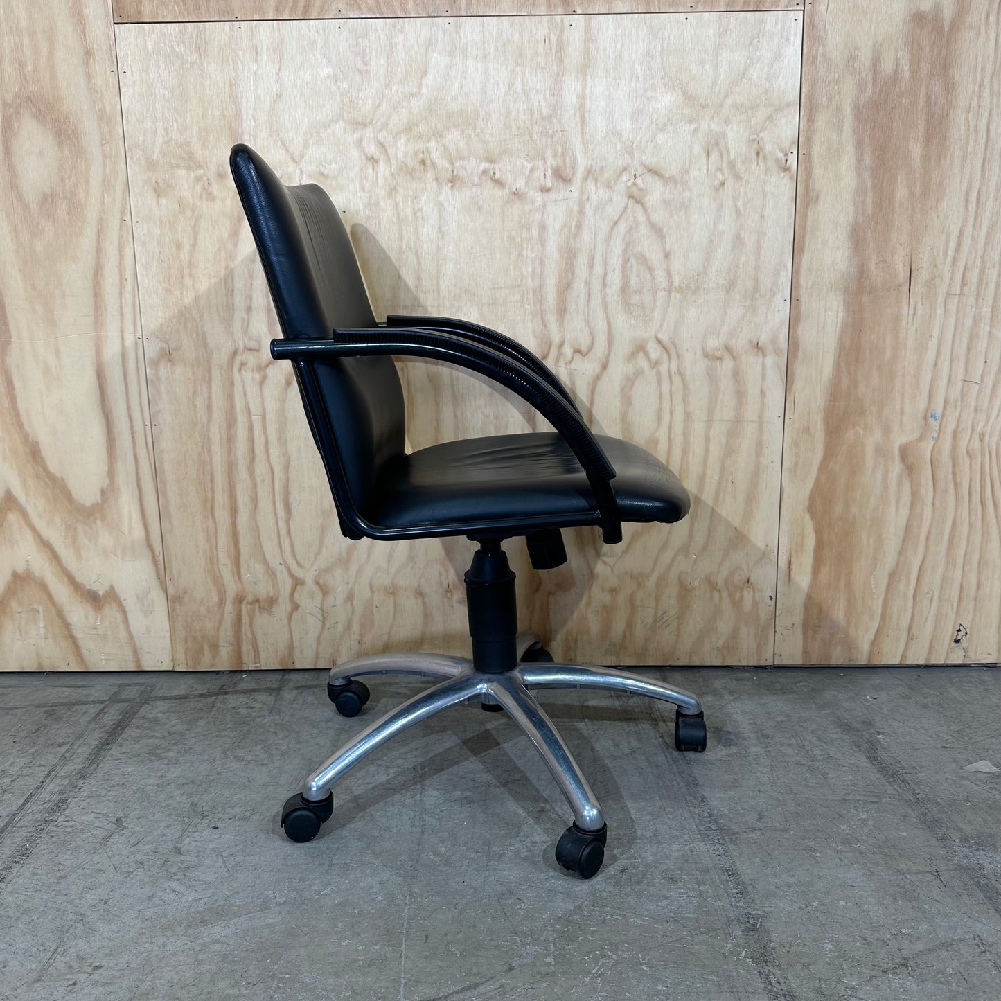 Pago Leather Office Chair on Castors