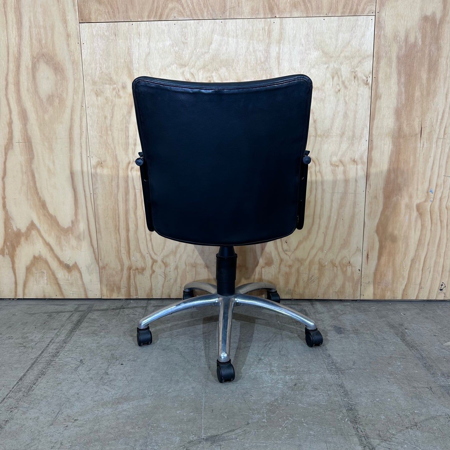 Pago Leather Office Chair on Castors