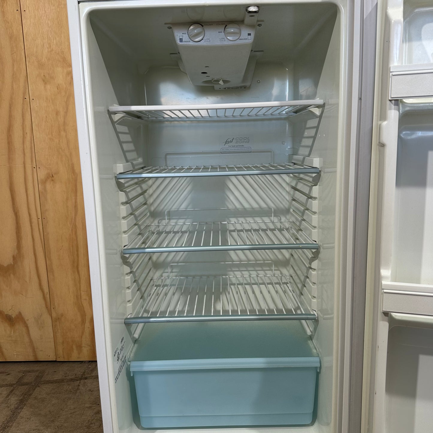 Westinghouse RJ212T-R Fridge