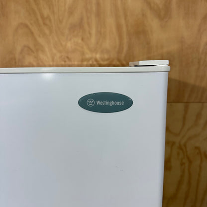 Westinghouse RJ212T-R Fridge