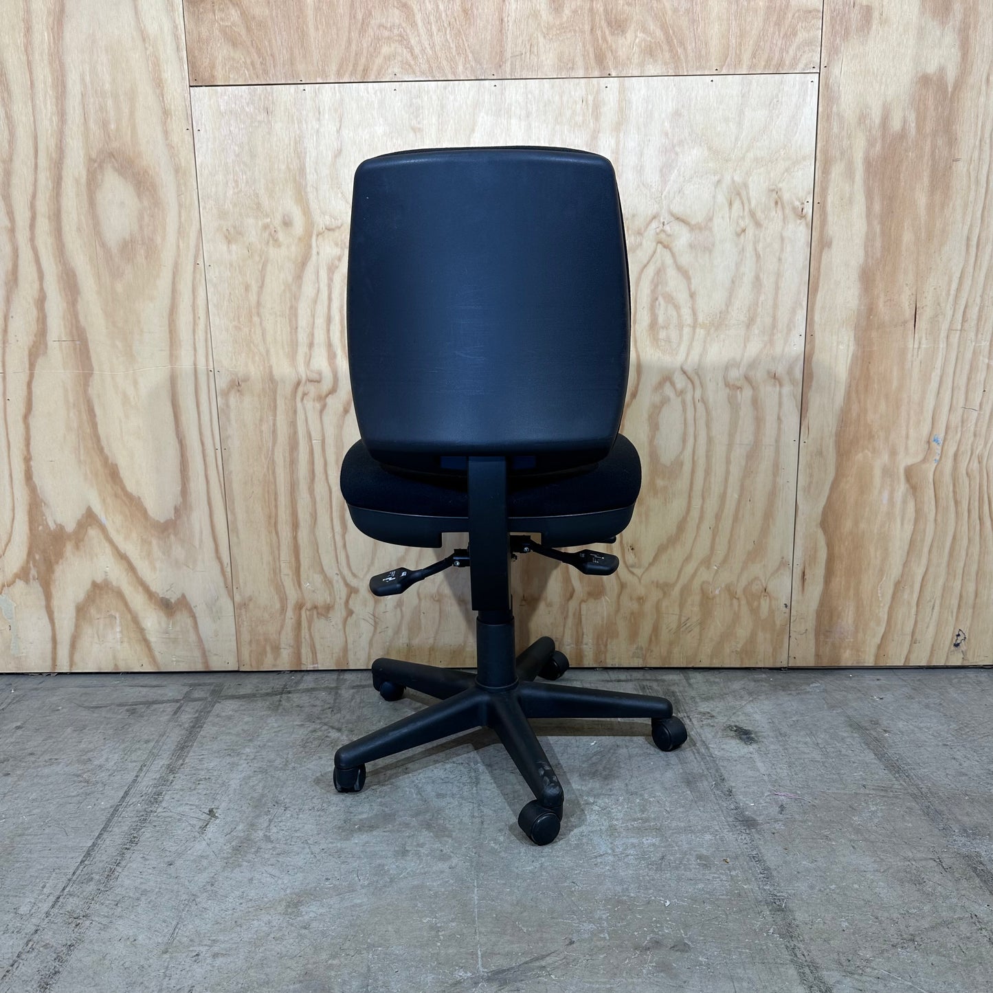 STEM Squareback Task Chair