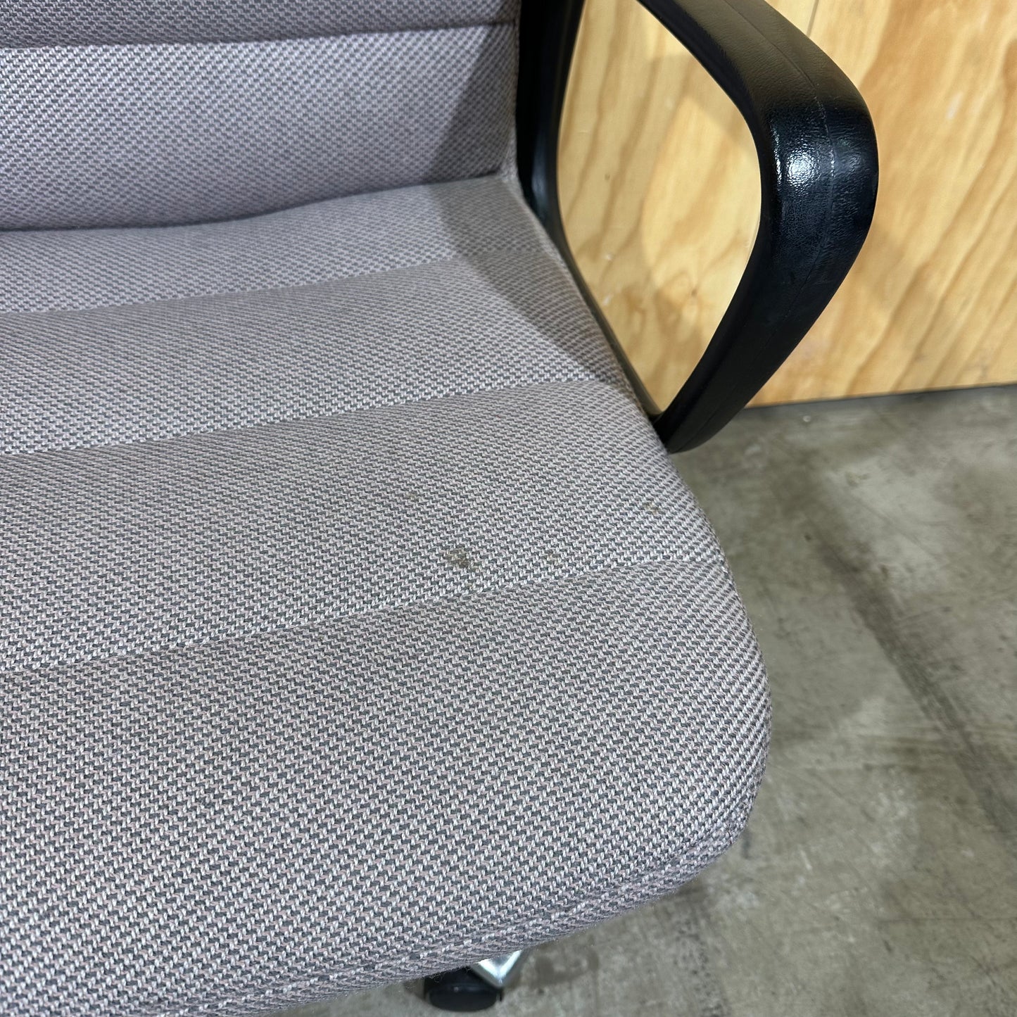 Geoffrey Harcourt inspired Swivel Grey Task Chair