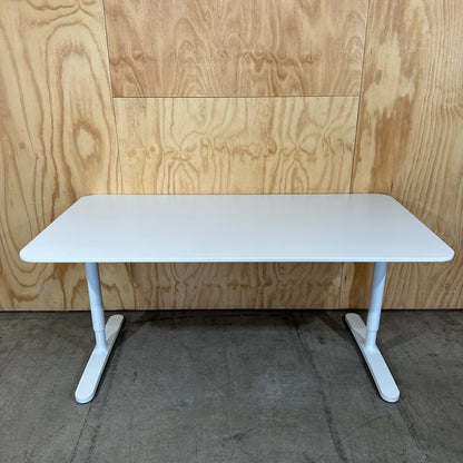 IKEA Bekant Table