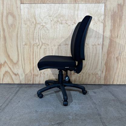 Pago Matrix II High Back Heavy Duty Task Chair in Black