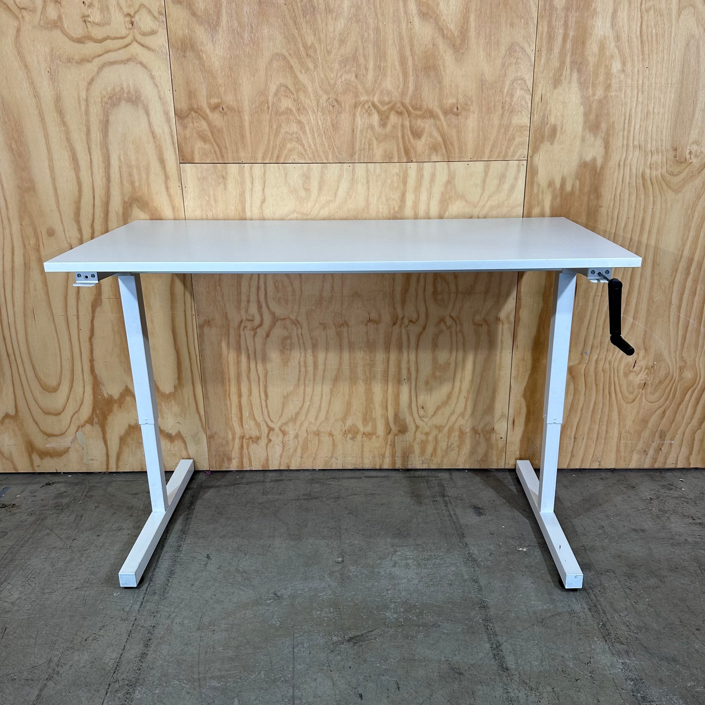 Manual Sit-Stand Desk