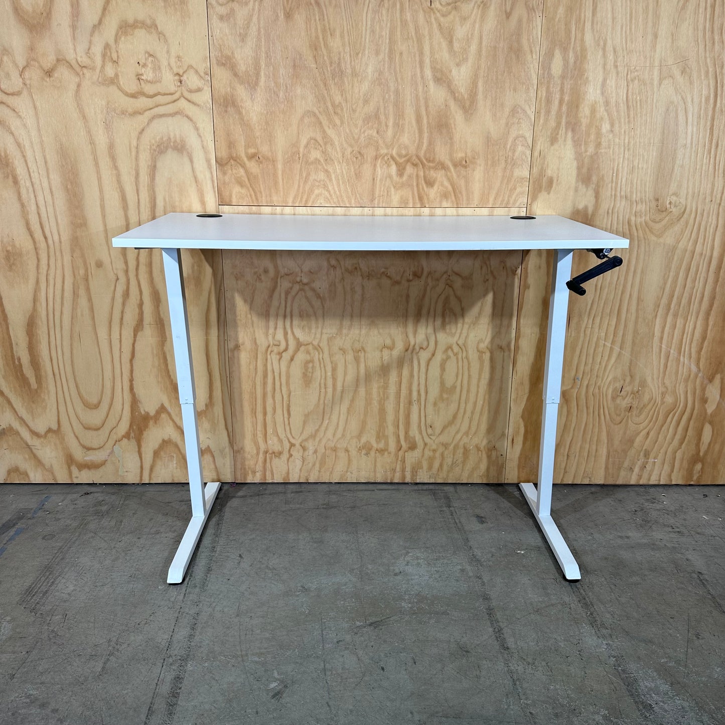 Wind-up Sit-Stand Desk