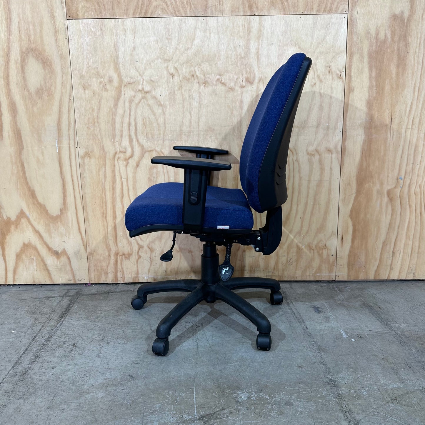 Blue Pago Task Chair with Arms