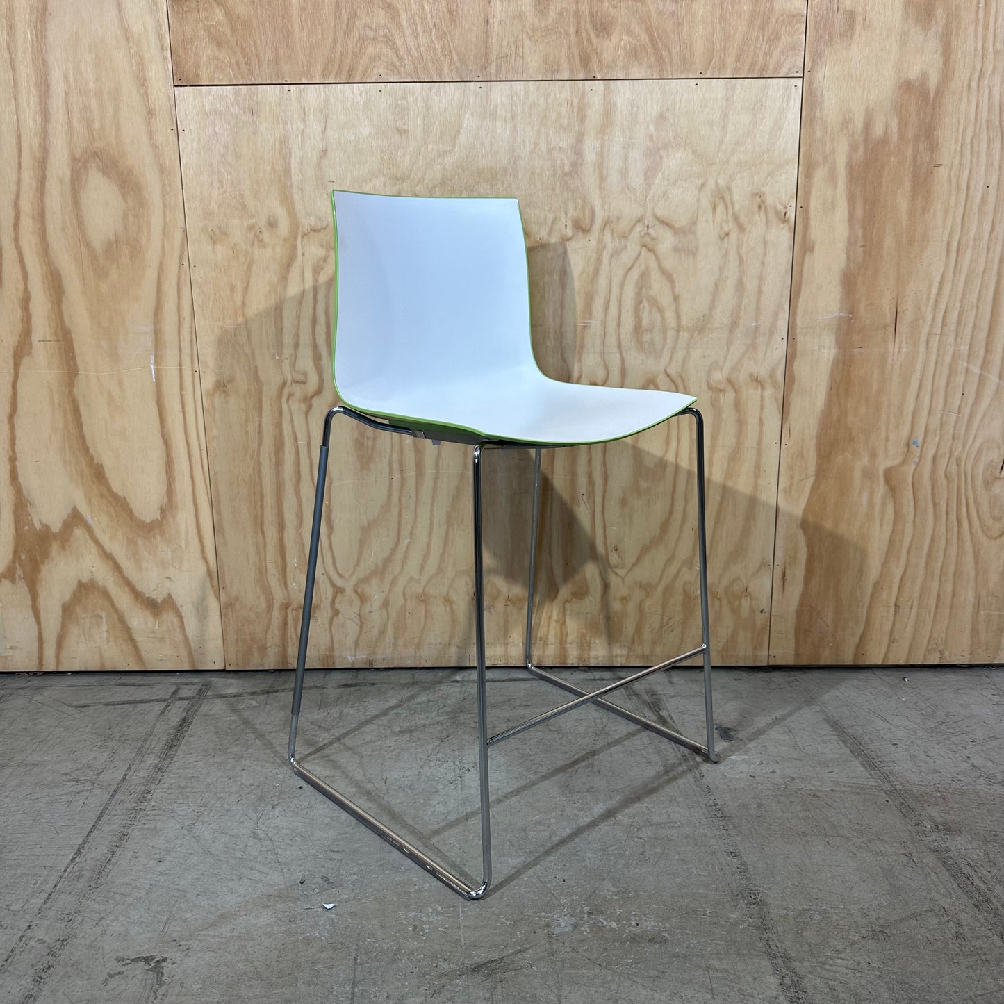 Catifa 46 Counter Stool by Arper