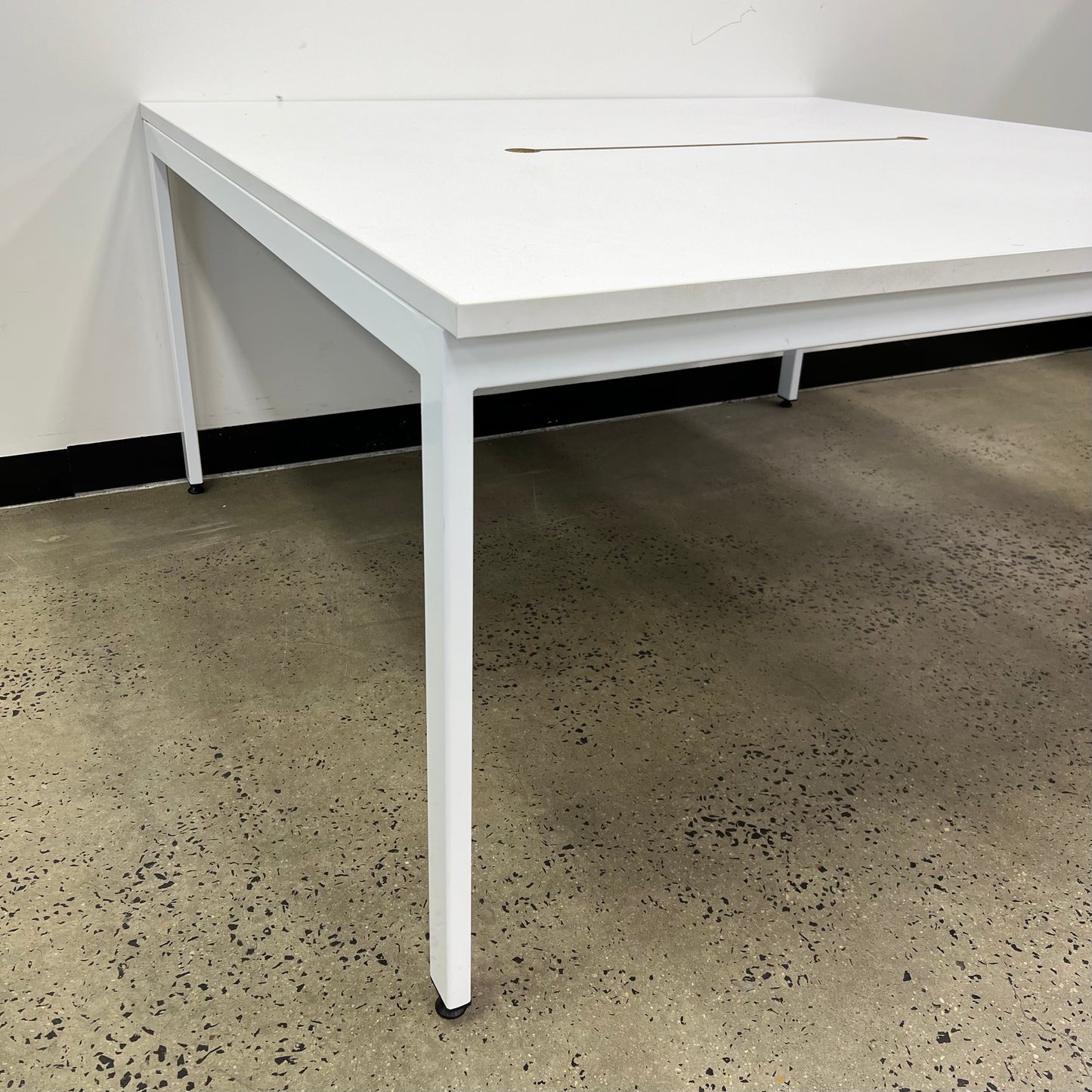 BULK BUY: White Double Sided Workstation