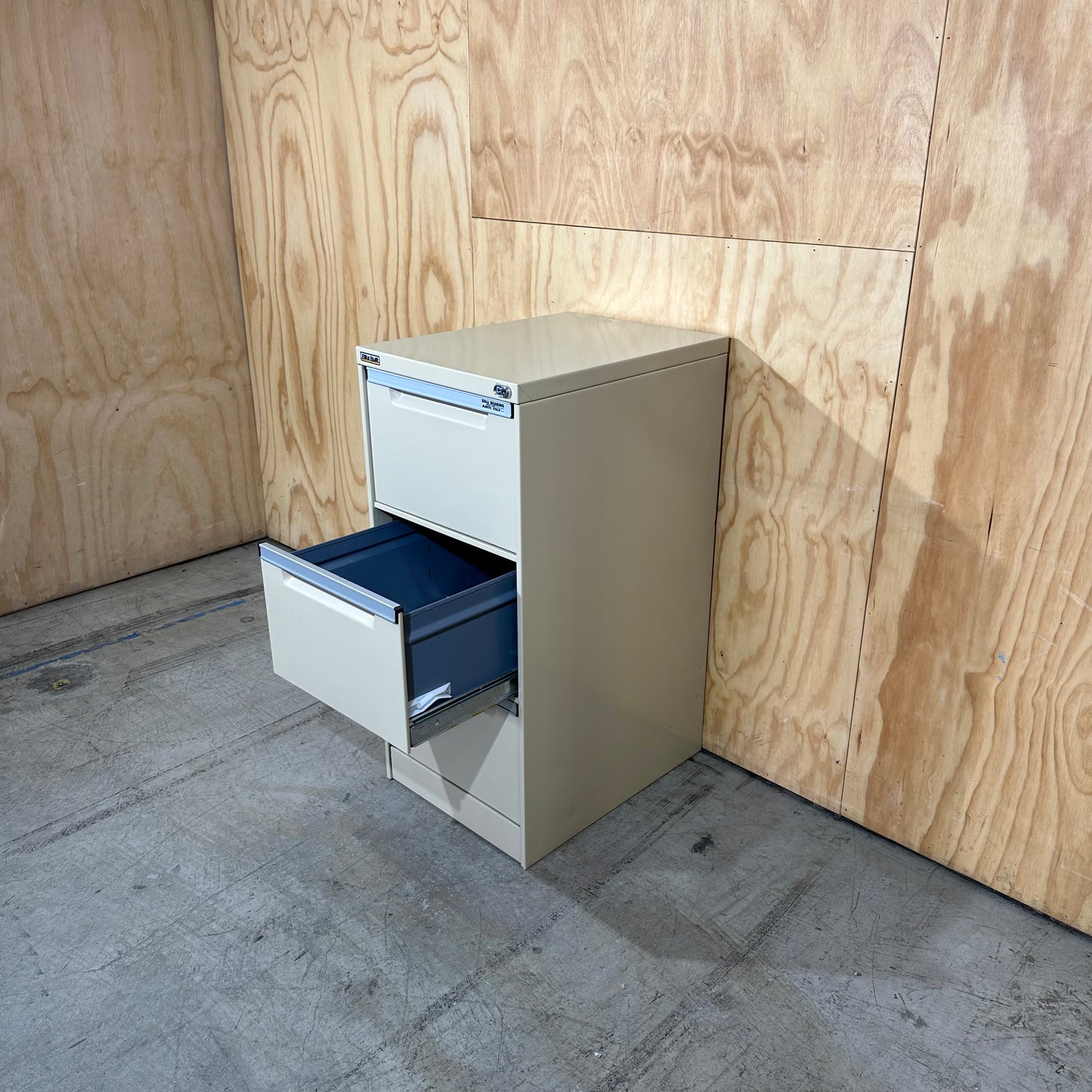 Beige Elitebuilt Three Drawer Filing Cabinet