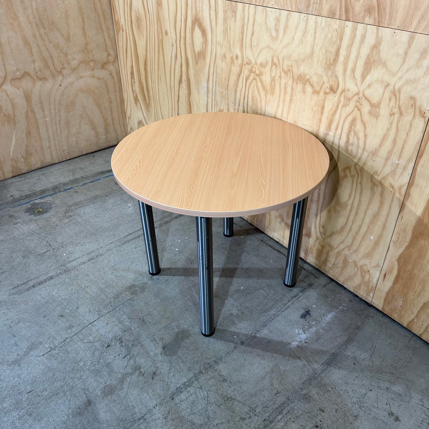 Round Table on Chrome Legs