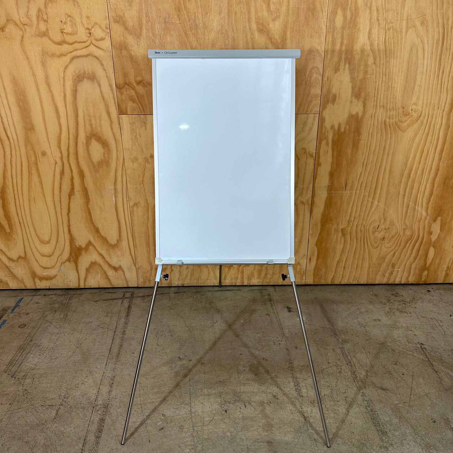Penrite by Quartet Whiteboard on Tripod Legs