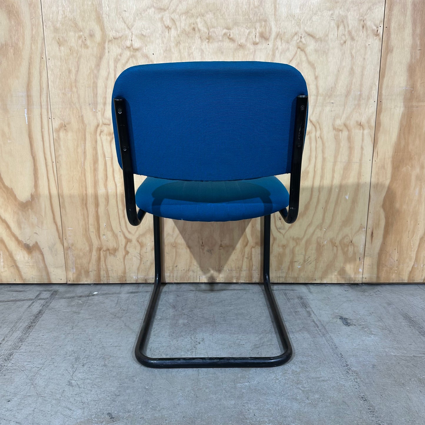 Teal Sled Leg Visitor Chair